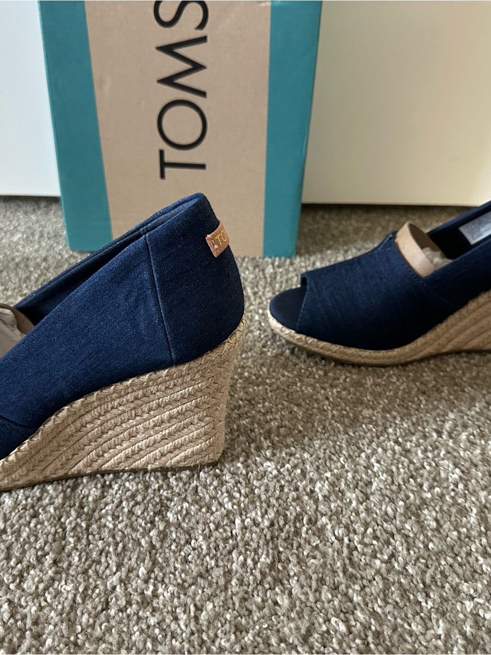 NEW TOMS Michelle Peep Toe Wedge Espadrilles – Women’s Size 8 – Navy Dark Denim